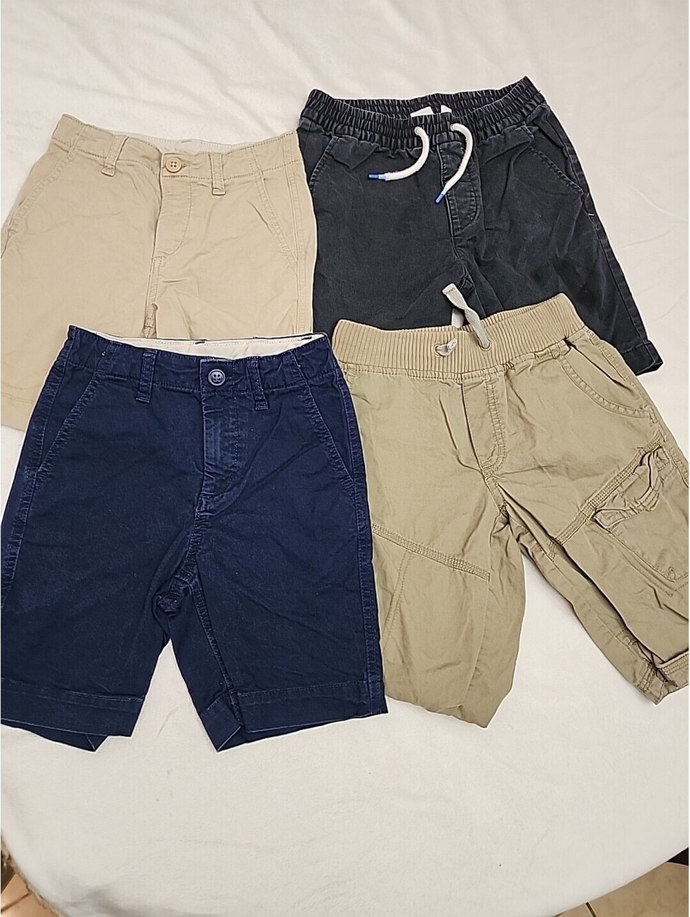 4 Shorts Boys 3 Gap Chino and active  with pockets S 7 1 Circo 6/7
